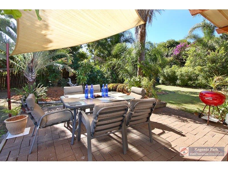 Regents Park QLD 4118