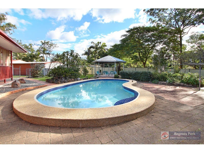 353-359 Middle Road, Greenbank QLD 4124