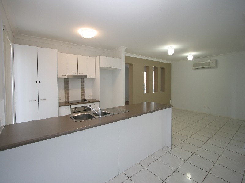 Regents Park QLD 4118