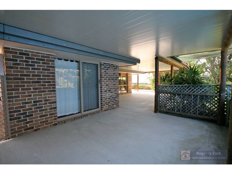 10 Itea Ct, Regents Park QLD 4118