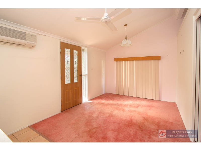 5 Flinders Cr, Boronia Heights QLD 4124