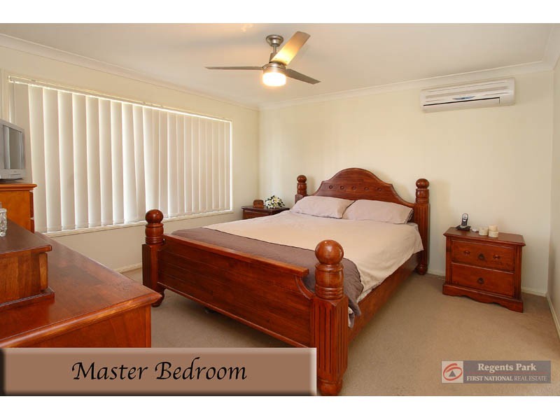 25 Charlton Pl, Regents Park QLD 4118