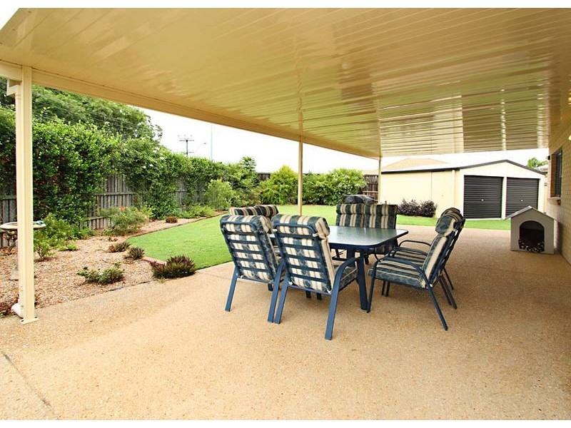 24 Cornell Close, Regents Park QLD 4118