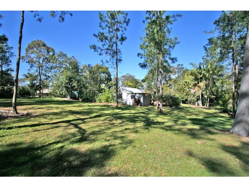 307-319 Stoney Camp Road, Greenbank QLD 4124