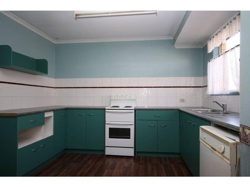 2 Dunblane Dr, Boronia Heights QLD 4124