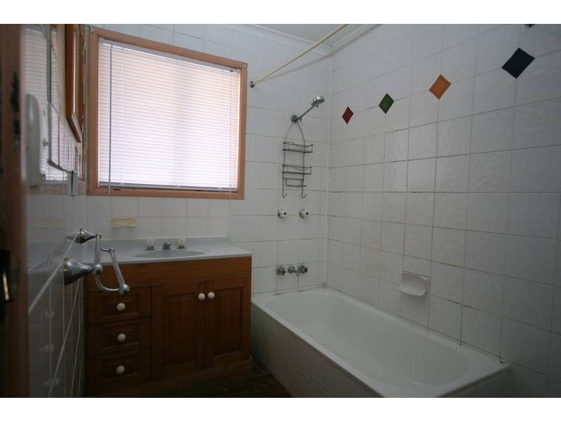 2 Dunblane Dr, Boronia Heights QLD 4124