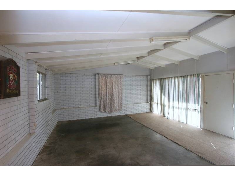 2 Dunblane Dr, Boronia Heights QLD 4124