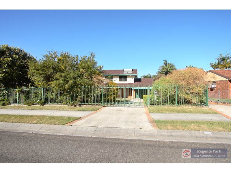 Hillcrest QLD 4118