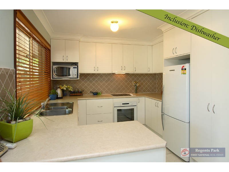 12 Pandanus Ct, Regents Park QLD 4118