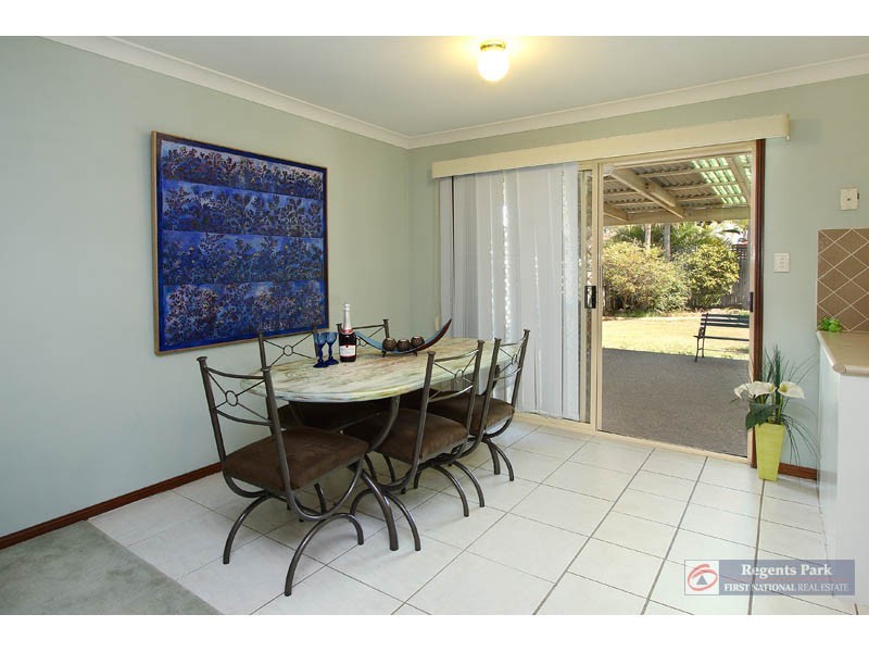 12 Pandanus Ct, Regents Park QLD 4118