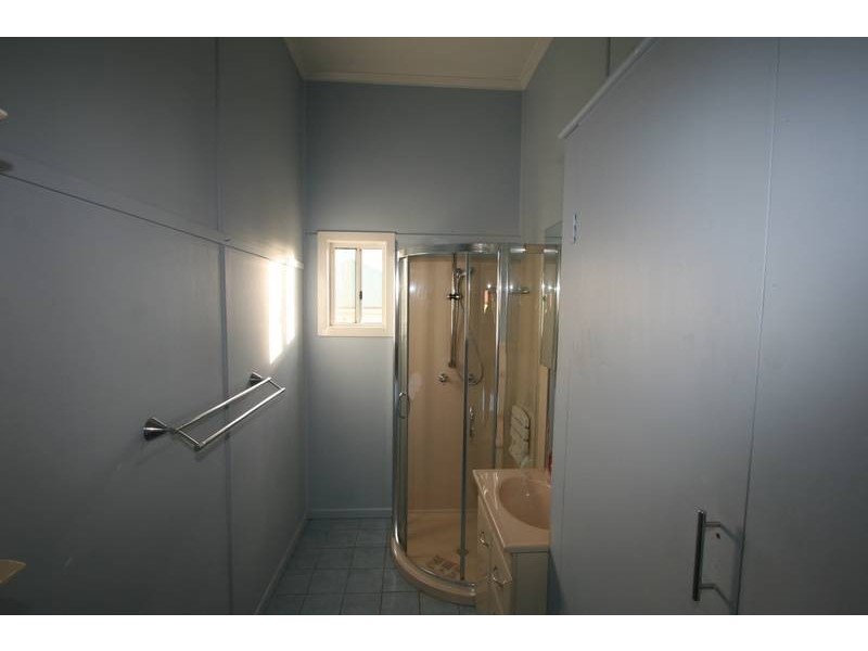 02 BRIDGE STREET, Redbank QLD 4301