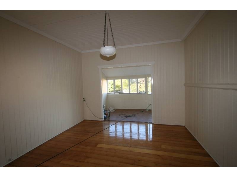 02 BRIDGE STREET, Redbank QLD 4301