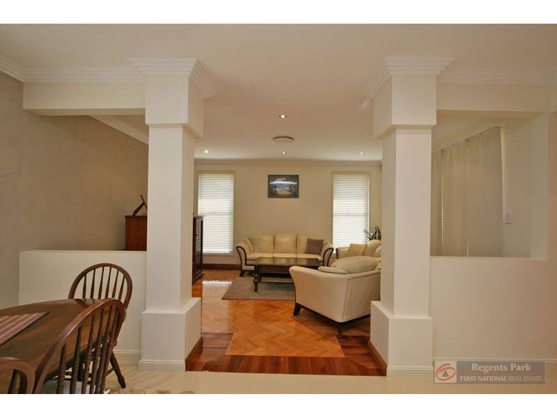 Regents Park QLD 4118