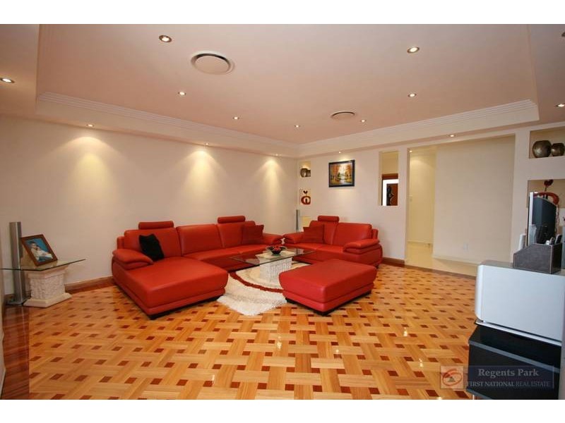 Regents Park QLD 4118