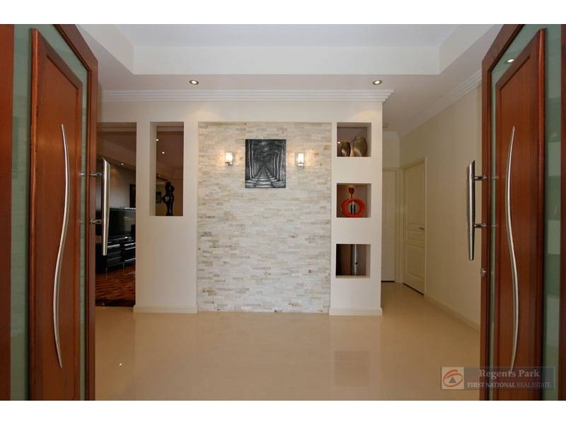 Regents Park QLD 4118
