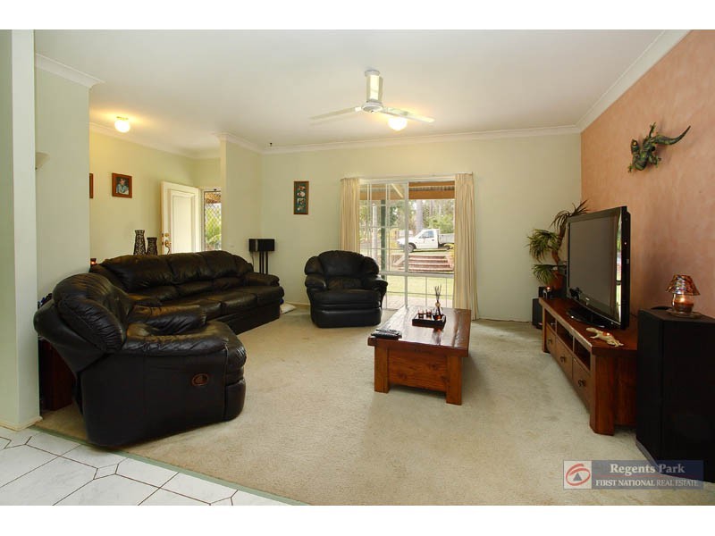 40 Arlington Ct, Munruben QLD 4125