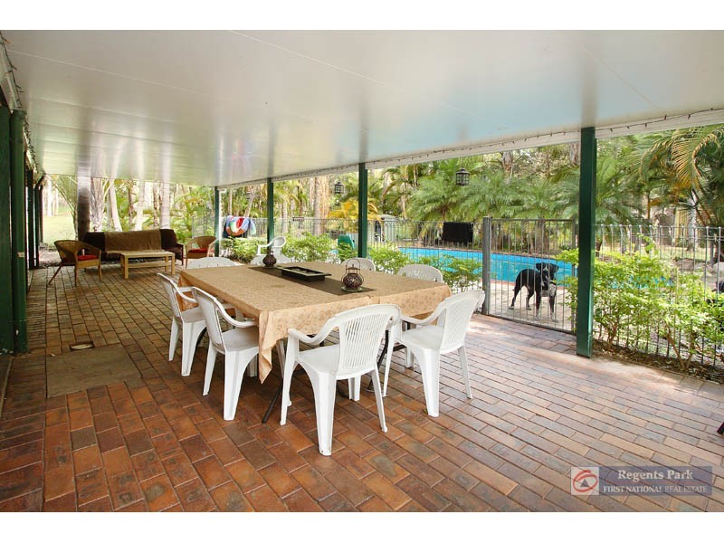 40 Arlington Ct, Munruben QLD 4125