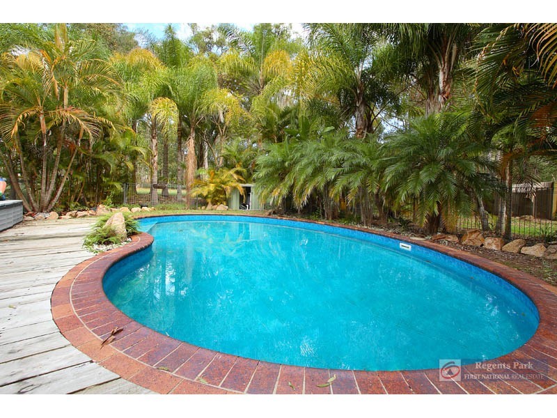 40 Arlington Ct, Munruben QLD 4125