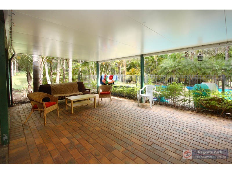 40 Arlington Ct, Munruben QLD 4125