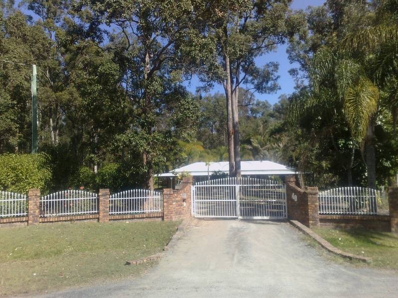 40 Arlington Ct, Munruben QLD 4125