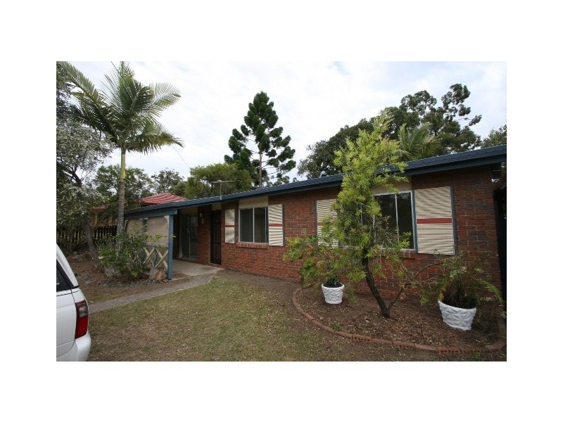 4 Oakdale Street, Browns Plains QLD 4118