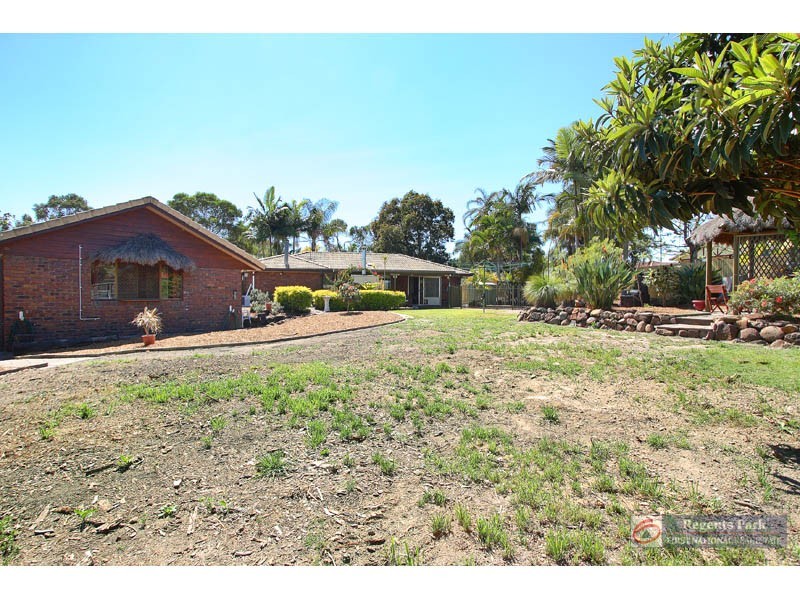 Regents Park QLD 4118