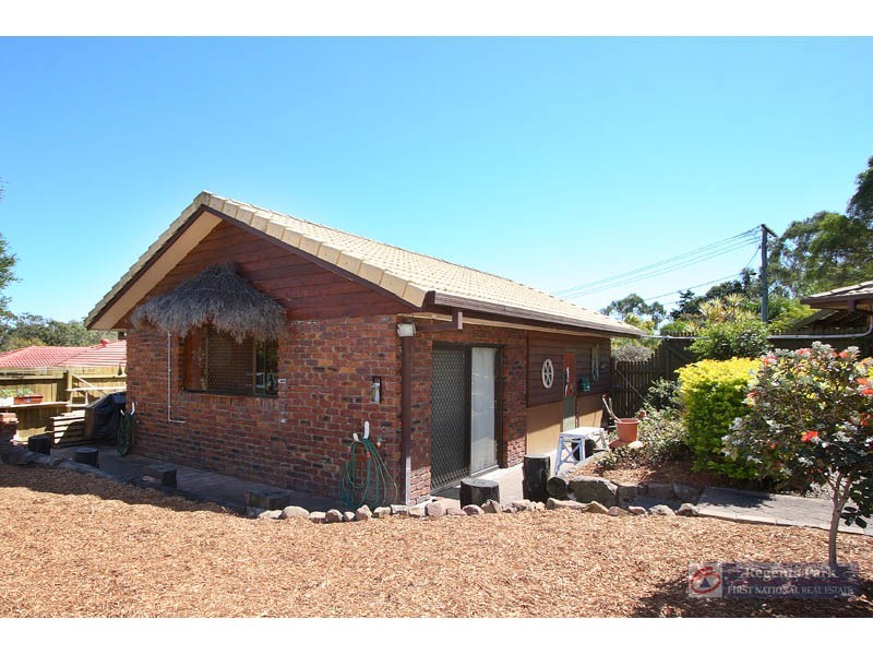 Regents Park QLD 4118