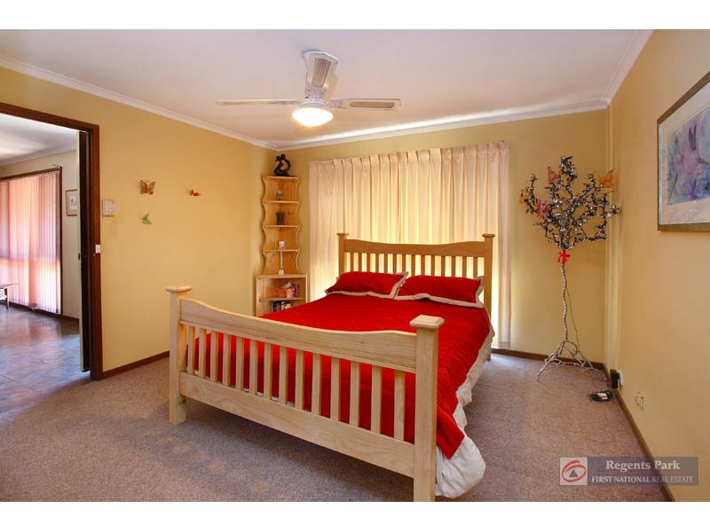 Regents Park QLD 4118