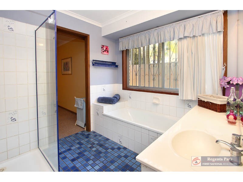 Regents Park QLD 4118