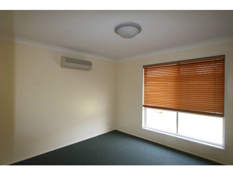 03 Virosa Court, Regents Park QLD 4118