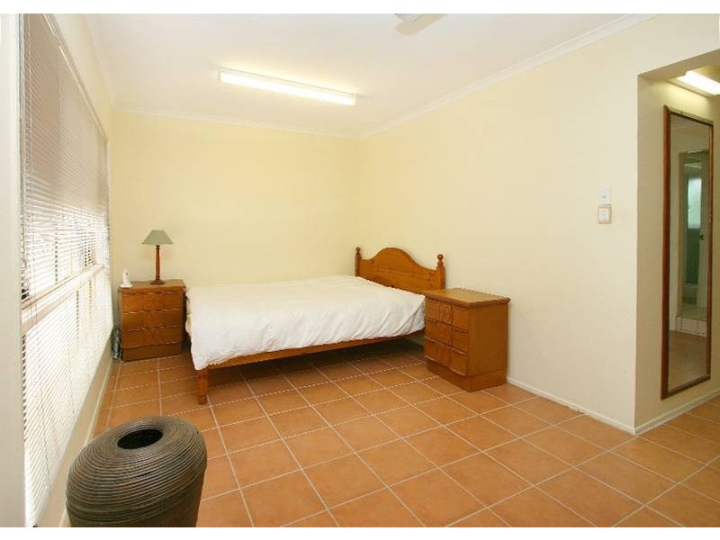 188 EMERALD DRIVE, Regents Park QLD 4118