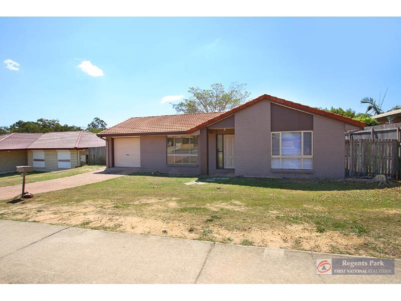 101 Lamberth Road, Regents Park QLD 4118