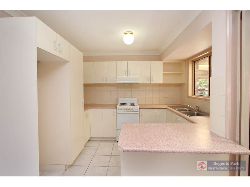101 Lamberth Road, Regents Park QLD 4118