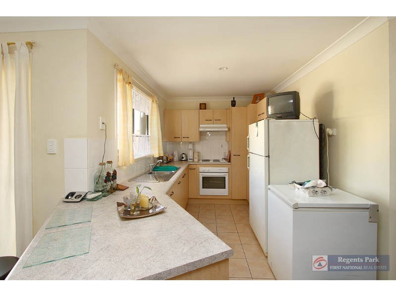 12 Hedera Street, Regents Park QLD 4118