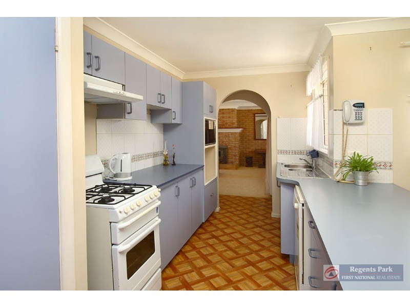 13 ITEA COURT, Regents Park QLD 4118