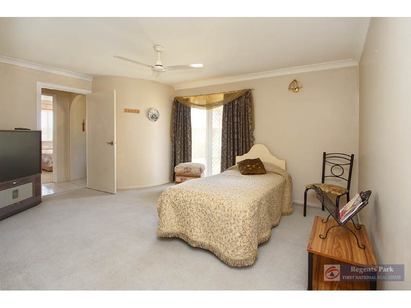 13 ITEA COURT, Regents Park QLD 4118