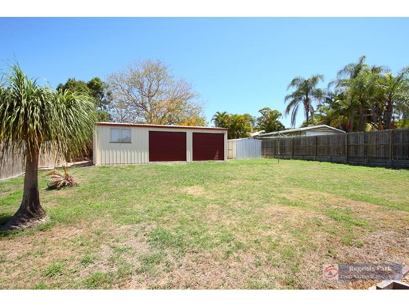 59 ESTRAMINA ROAD,, Regents Park QLD 4118
