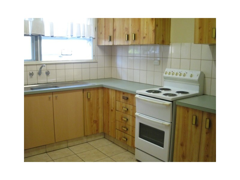 66 Middle Road, Hillcrest QLD 4118