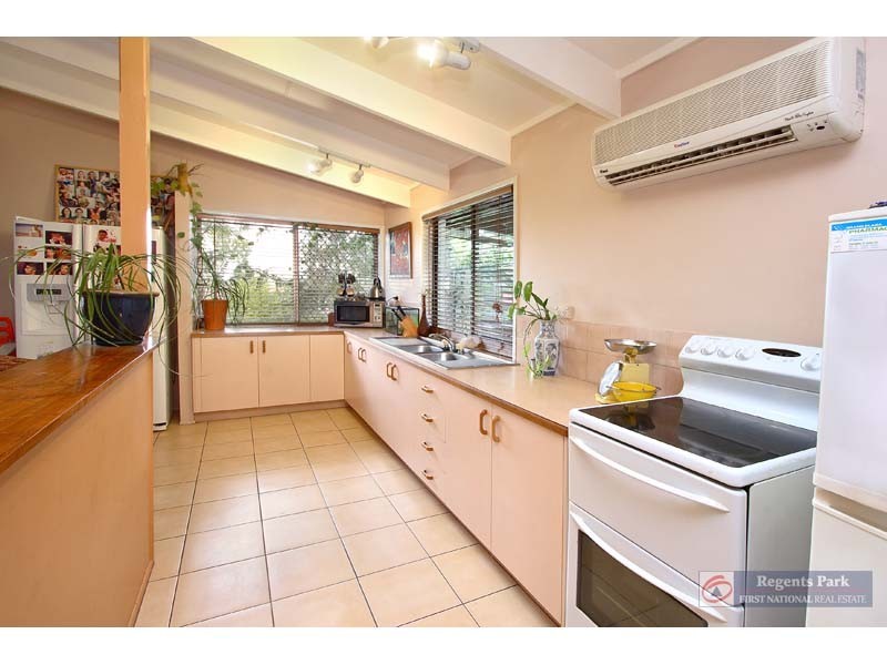 23 Vansittart Road, Regents Park QLD 4118