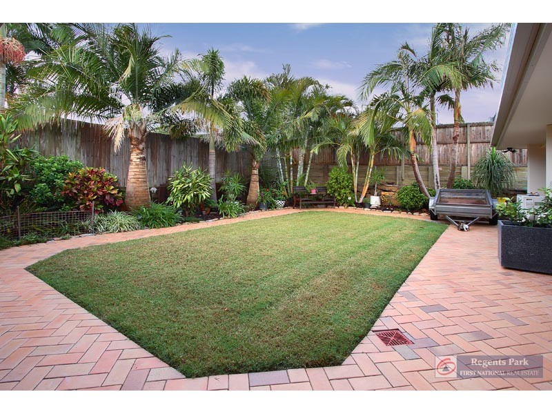 Regents Park QLD 4118