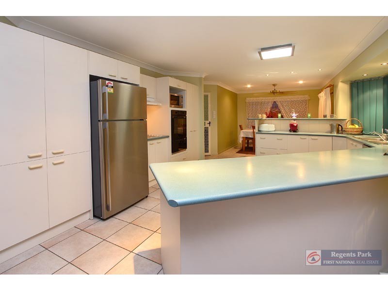 Regents Park QLD 4118