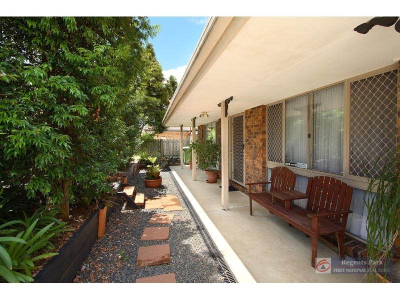 50 Haldham Crescent, Regents Park QLD 4118