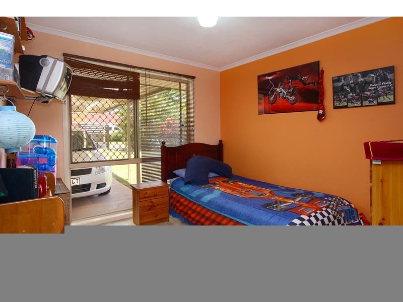 56 Bottlebrush Drive, Regents Park QLD 4118