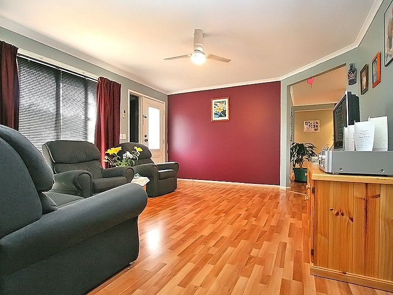 22 Thistle Street, Regents Park QLD 4118