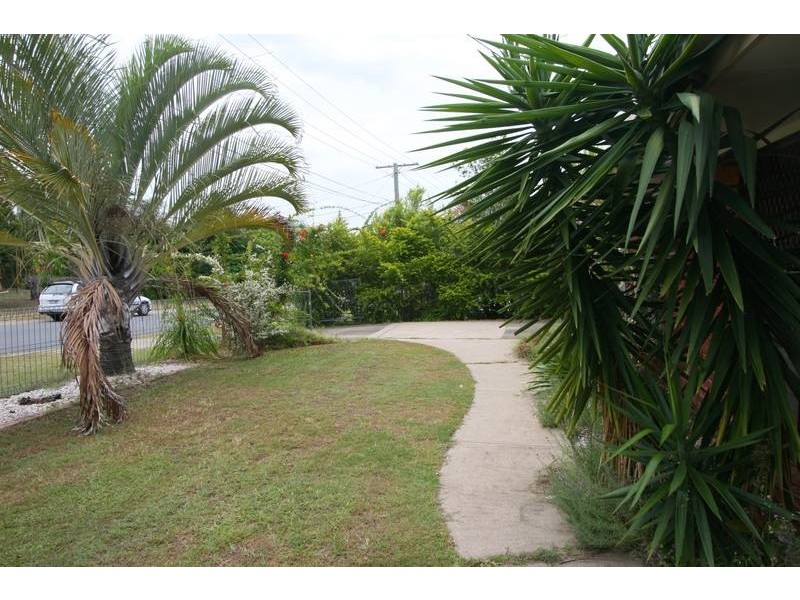 25 Dorachus Drive, Regents Park QLD 4118