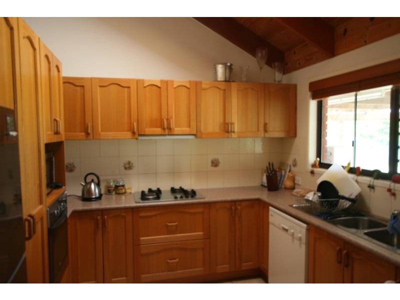 25 Dorachus Drive, Regents Park QLD 4118