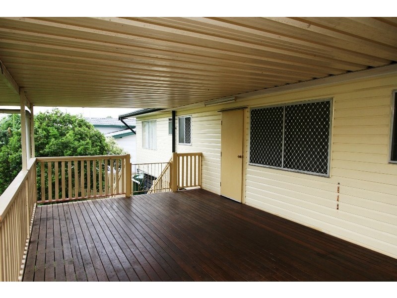 17 Camelia Avenue, Logan Central QLD 4114
