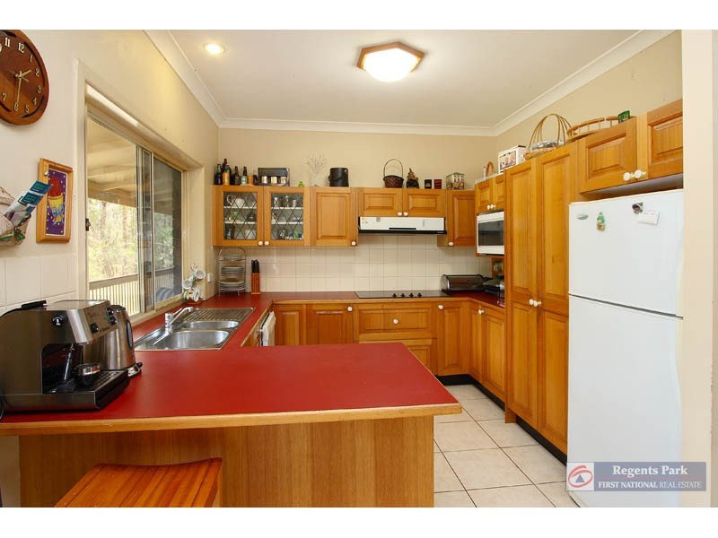 21 Pakenham Street, Greenbank QLD 4124