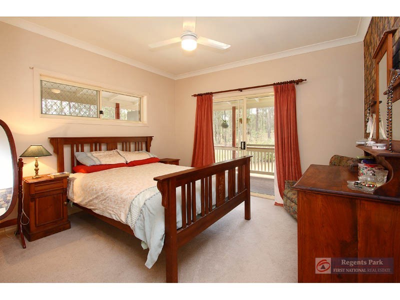 21 Pakenham Street, Greenbank QLD 4124