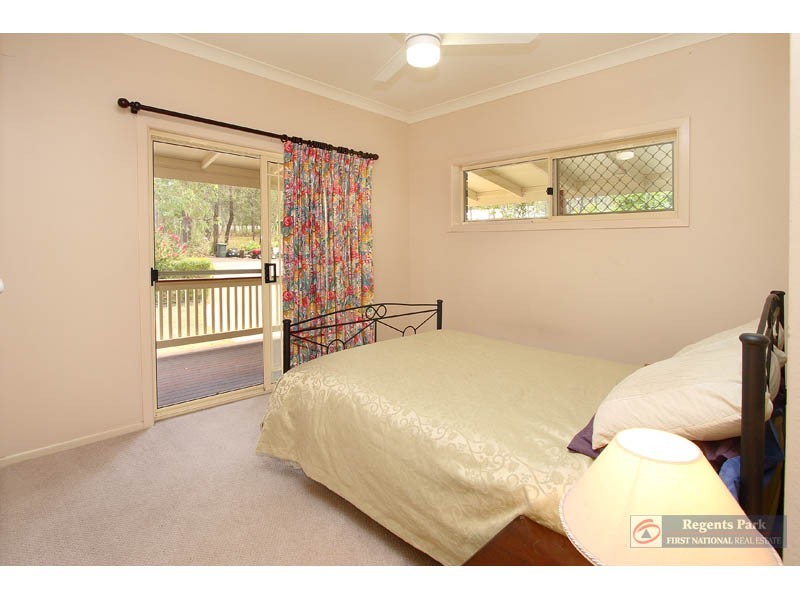 21 Pakenham Street, Greenbank QLD 4124